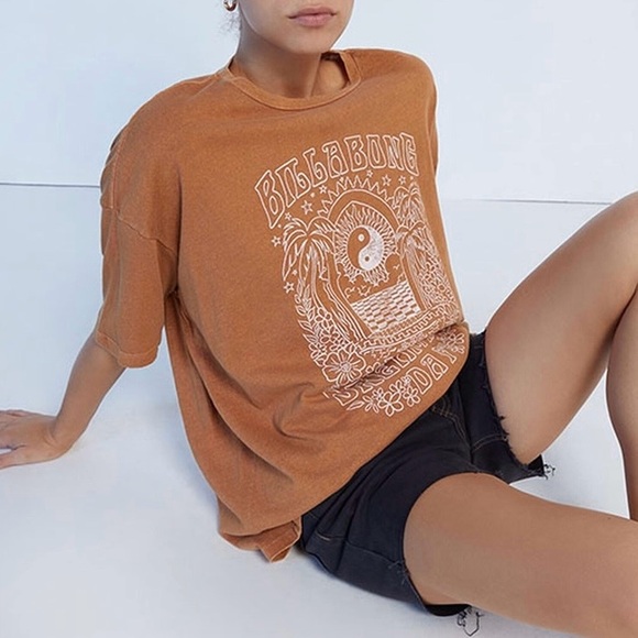 Billabong Tan 1973 Dream All Day Womens T-Shirt Graphic Short Sleeve Size Small - Picture 9 of 10